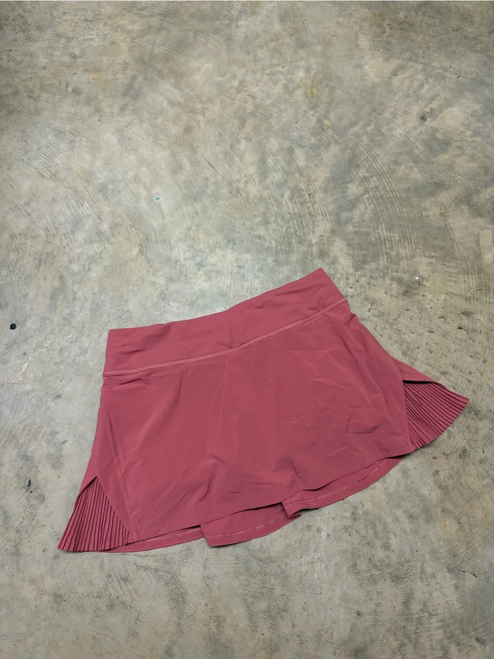 lululemon athletica play of the pleats Mini Skirt in Dusty Rose